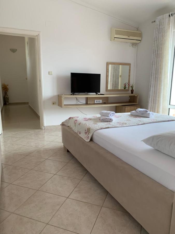 Apartments Adrian Ulcinj Exterior foto