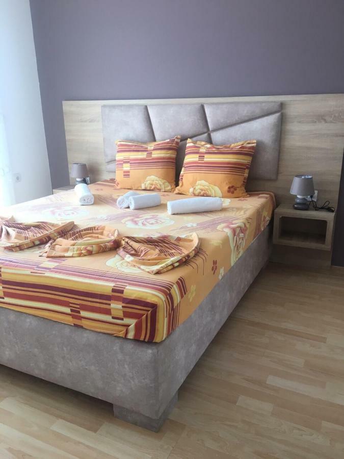 Apartments Adrian Ulcinj Exterior foto
